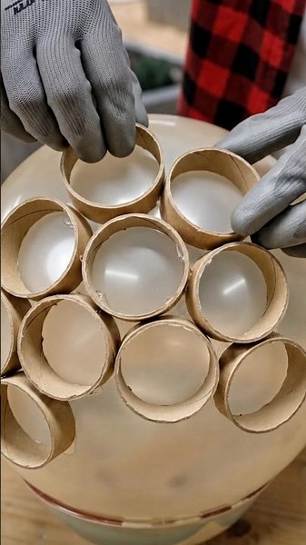 Don’t Throw Away Toilet Rolls! Make This Luxury DIY Lamp 💡 #diy #upcycling