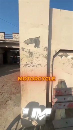 This Mailman has insane skills🤯...