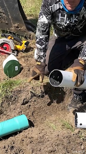 201K views · 390 reactions | DIY French Drain Install #FrenchDrain #DIY #DoItYourself #Drainage | Piney Grove Homestead and Mini Farm | Facebook
