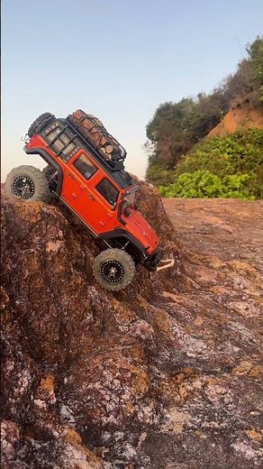 Jeep Wrangler RC Crawler 1/10 #traxxas #rccrawler #crawler #rockcrawler #rccars #rccar