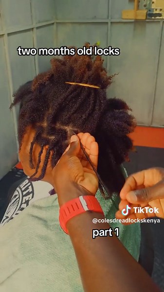 Palm Rolling vs. Crochet Method: Choosing the Best for Your Dreadlocks