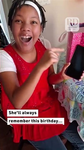 Adorable Girl Left Speechless After Getting New Phone for Birthday