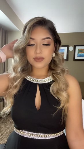 Pretty little face 😍 #fypシ #foryou #parati #foryoupage #paratipage #foryou #makeup #glam #beauty #fy #xyzbca