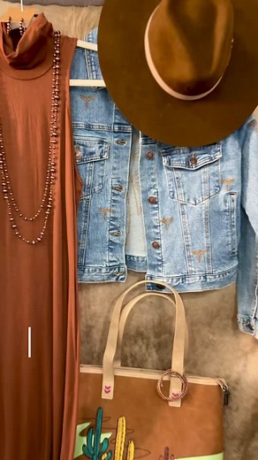 Who’s excited for rodeo season?!?! I know I’m rodeo ready! #rodeooutfits #westernfashion #fashiontutorials #outfitinspo #cowboys #westernnboutique | Rhinestones-n-Rawhide