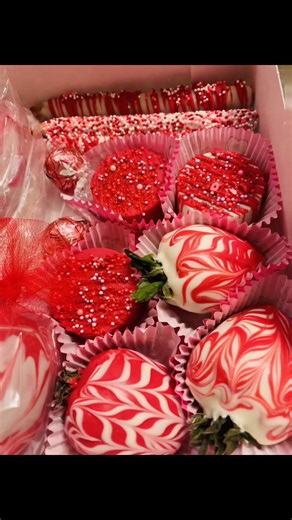 💖 **Valentine’s Hugs And Kisses Box** 💖 Looking for the **perfect Valentine’s gift**? This box has it **all**! 🎁✨ and you can customize it to your favorite colors Inside, you’ll find **plenty of delicious goodies**, **a Valentine’s teddy bear**, **roses**, and even a **balloon**—a full package of love and sweetness in **one gift**! 🧸🌹🎈 💌 **Pre-order now — limited availability!** 📲 Contact **Miss Kita** at **405-916-2569** (text for faster response) or send a message here to place your or