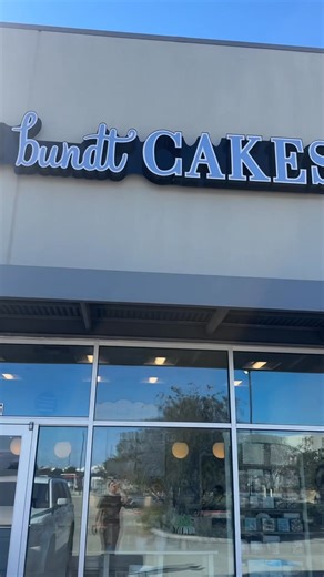 Taste test- Nothing Bundt Cakes vs Kroger! 🤔🤔🤔 | Joshua Mileham