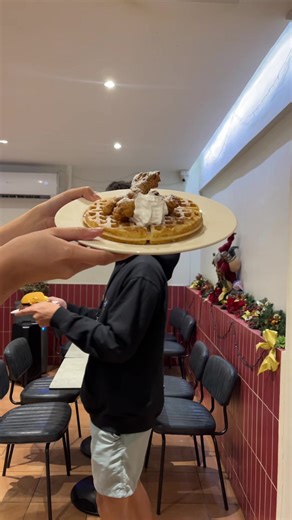 Every burger lover has a chicken & waffles bestie. 🍔🧇 Different cravings, same table. Find yours at Burnt Diner. #fyp #burnt #taft #foodieph #dlsu