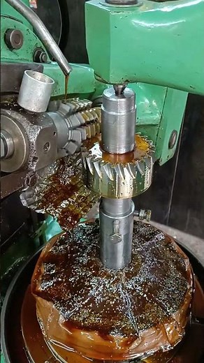 22 teeth 4 module 14 degree helical gear pinion cutting