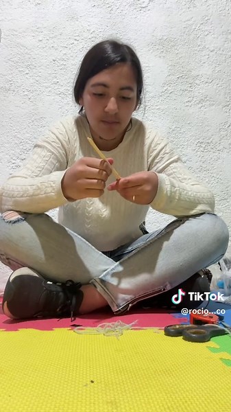 Cómo hacer un Ojo de Dios decorativo paso a paso