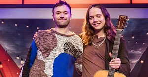 Watch Billy Strings & Chris Thile Team Up On Traditionals On 'CBS Saturday Morning' [Photos/Videos]