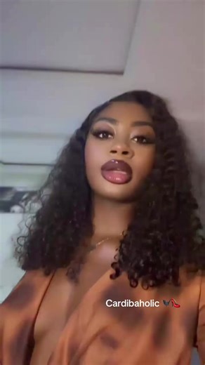 Stepped out looking like a whole temptation on my birthday 🥵🔥🤎