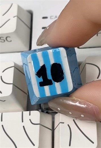 Vẽ số 1 cho Messi ! Nhưng trên bàn phím của tôi! #messi#mesawing #custom #keyboard #sidotech