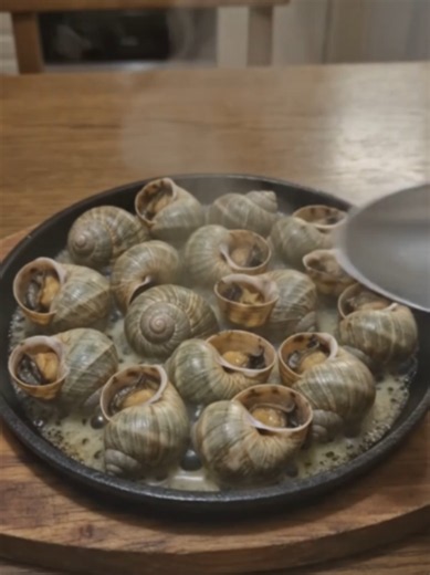 6-Min Garlic Butter Escargot Recipe — Juicy Sizzling Snails