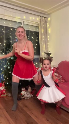 Zumba Video Classes with Elena • DANCE • CARDIO • FITNESS • ZIN on Instagram: "New year. New energy. Same you – just lighter, happier, more alive. December is weird. You’re tired, overloaded, living in lists and deadlines, and your body quietly asks for movement – not punishment, not pressure, just something joyful and real. That’s exactly what my Zumba class is about. No perfect timing. No “I need to get in shape first”. No judgment. Just music, movement, sweat, laughter, and that feeling when