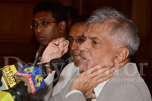 Video: Divisional secretaries meet PM   - Caption Story | Daily Mirror