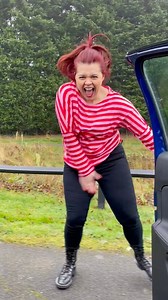 When Mum has a Christmas dance-off in the street 🎄💃 PLEASE DOWNLOAD: https://ladbaby.frtyfvelink.com/sr4e.ofp!19 #Dancing #SausageRollsForEveryone #LadBaby | LadBaby