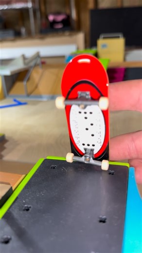 Alec.FB on Instagram: "Clean combos on the Braille #techdecktryouts #techdeck @techdeck"