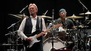 British legend Eric Clapton pays tribute to Queen Elizabeth during show in Columbus