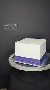 Eiffel Tower Cake!! 😲 | OKC Cake Lady