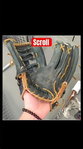 Find Your Glove 👀