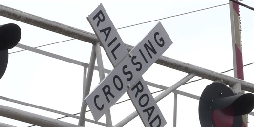 Illinois 2 in South Beloit to close for railroad crossing replacement