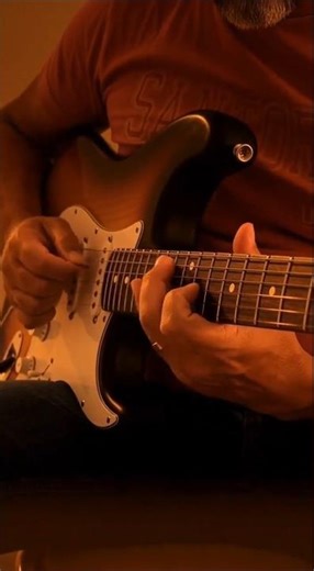 Playing Portuguese Fado... I tried. 😎🎸 #music #fado #electricguitar #public