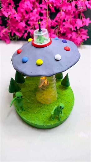 How to make a Miniature UFO scene! #diy #alien #craft