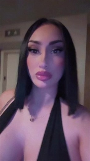 A 10🐺😘 from @kelseyybri | Trophy Dolls