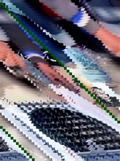 59K views · 523 reactions |  Dans ce petit atelier en Inde, un ouvrier fabrique à la main quelque chose d’essentiel pour notre société. #reparation #bobines #history #CanadianCulture #astusfacil | Ruby Hunter | Facebook