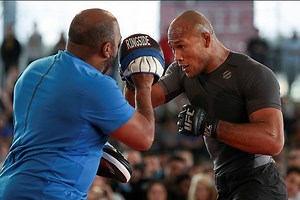 UFC 208: Jacare vs. Boetsch - Risking it all