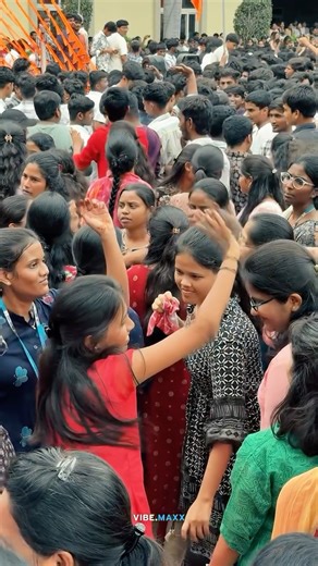 𝐕𝐢𝐛𝐞.𝐦𝐚𝐱𝐱 on Instagram: "Late?? But okay ! #vibemaxx #tkr @pranxxttt"