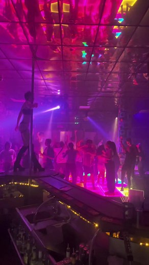 Come on down to the Gay 90s for a weekend full of fun! We have six rooms and two floors filled with music, shows, events, and endless dancing. Doors open at 4pm! #gay90s #dance #gaypride #minneapolis #mpls #drag #gay #nightclub #foamparty #lgbtq #gaybar #karoke #partyallnight #letsparty #saturdaynight #bartender #cocktails #tequila #dragqueen #nightout