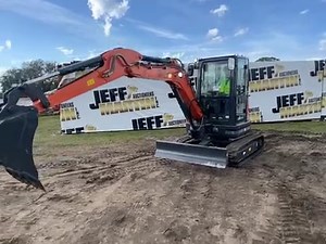 CFG 40UF MINI EXCAVATOR SN CFG40UF230022