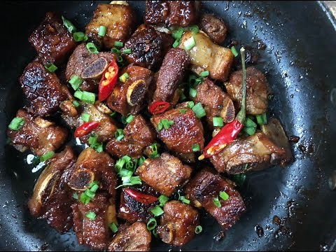 How to Cook Suon Ram Man (Vietnamese Caramelized Pork Spare Ribs)