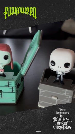 Now THIS is Funkoween! 🎃 Get into the holiday spirit with pop-up Coffin POPs! and keychains from Disney Tim Burton’s The Nightmare Before Christmas. https://bit.ly/46626Fv #Funko #Funkoween #FunkoPOP #CoffinPOPs #Disney #TNBC | Funko