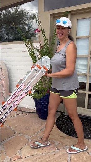 This Ladder That Does It ALL! 🪜✨ It Rolls, Extends & Folds in just Seconds!