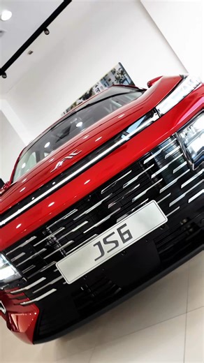 Modern design, smart features, ultimate driving pleasure. That’s the JAC JS6 experience. تصميم عصري وتقنيات ذكية ومتعة في السواقة. دي تجربة جاك JS6 الحقيقية. #JACEgypt #JACJS6 | JAC Egypt