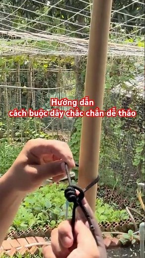 Instructions on how to tie a knot securely and easily untie it.