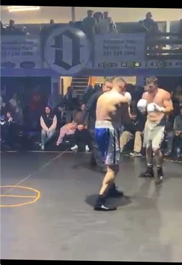 Not much technique in this one 🫣 Only just started boxing at this stage. Hopefully better coming next fight.✊🏻