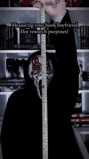 Felix 📖🥀 on Instagram: "I love a good book with a big…I’ll shut up. The idea is from @magis_library Go check out her page, she’s such an amazing person. The measurements are more like an approximation based on the details and mentions about them from the books. The books mentioned are: Lights out by @navessa.allen Twisted Love by @authoranahuang Insatiable by @authorleighrivers B!00d of my Monster by @author_rina Sinners Anonymous by @authorsommesketcher #romancebooks #bookstagram #booklover #