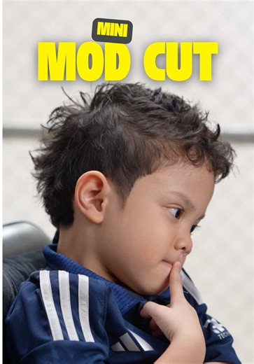 Aduh rambut ikal ini kalo cuman depannya doang pr banget ya model rambutnya… #hairnerdsstudio #hairnerdsprofessional