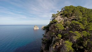 Top 25 Quotes About Foolish. @DailyQuotesHD. #FoolishQuotes #WisdomVsFoolishness #FoolsRushIn #LearnFromFools #MoneyAndFools #FoolishFriends #ArguingWithFools #Foolish #AvoidingFoolishness #FoolsAndFeasts #FoolishCertainty #WiseSilence #QuestioningWisdom #FoolishHeart #FoolsParadise #FoolsAndEnemies #FoolishnessInAction #SilentWisdom #InstructedByReason #Fools #FoolishQuestions #MindYourOwnBusiness #Foolishness. | Positive Quotes | Facebook