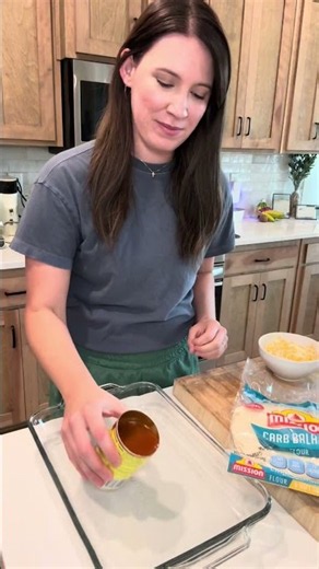 Easy Dinners: High Protein High Fiber Sneaky Enchiladas (recipe in caption)