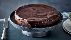 Rich chocolate almond cake recipe