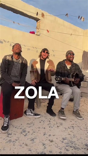 Backyard kasi jams… Zola! 👱🏾‍♀️ #backyard #ghetto #kwaito #originalmusic #brothers #band #mzansi #acousticmusic #cajon #fyp #toksouthafrica #explorepage