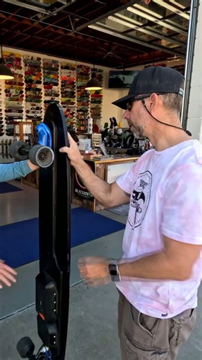 Blind skater almost crashes... a lot!