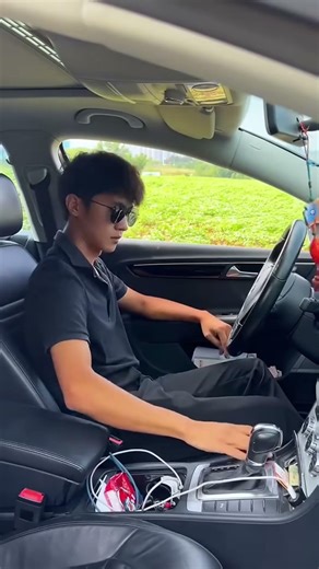 In Folk Culture, Two Cars Cannot Meet When They Meet On A Narrow Road