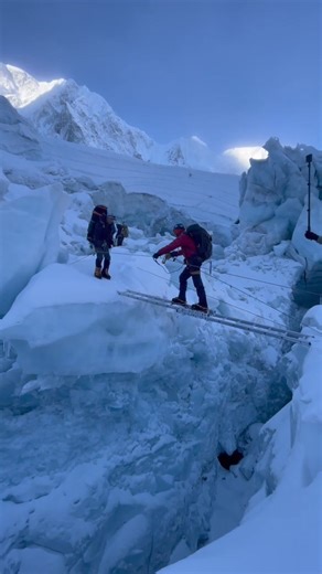Dreaming Mt Everest is not a joke ( Khumbu ice fall) www.everestexpeditionsnepal.com @Mingma_8000_climber | Everest Expeditions Nepal