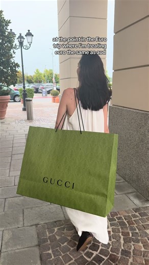 Navigating Currency Exchange on Euro Summer Travels