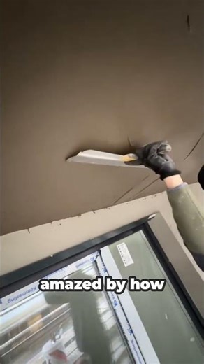 Perfect Ceiling Plastering Technique Using Stainless Steel Smoothing Trowel